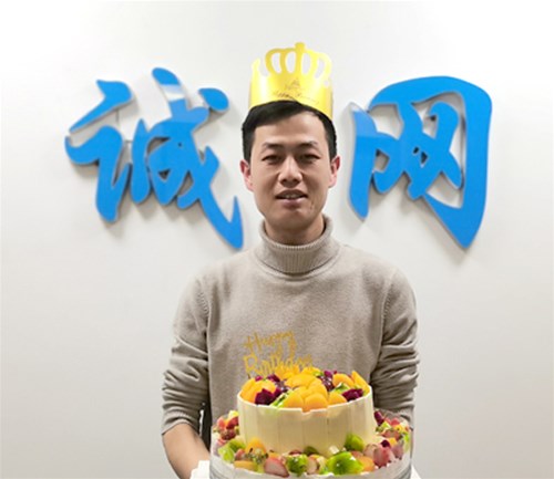 公司員工生日會(huì)，開(kāi)開(kāi)心心漲一歲